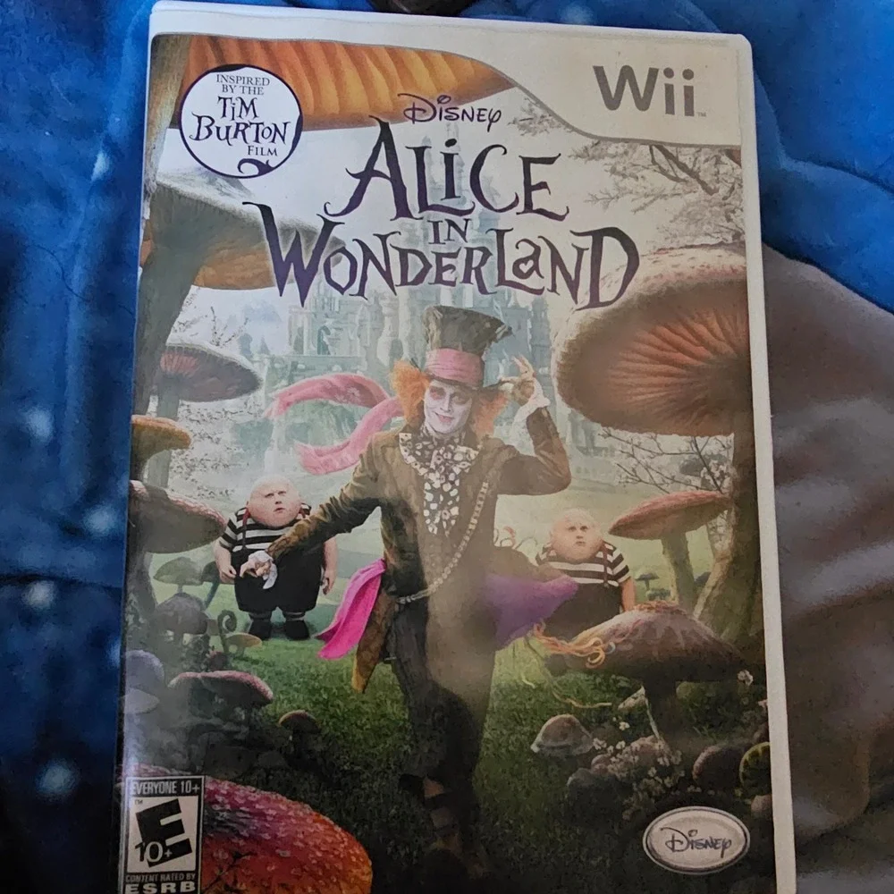 Disney Alice in Wonderland Nintendo Wii Tim Burton Movie Video Game RVL-SALA-USA